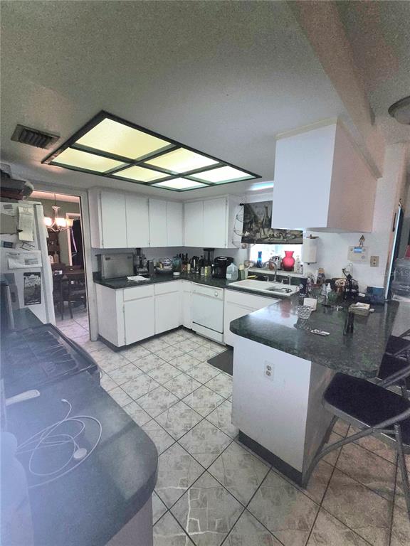 11492 93rd Street Largo, FL 33773 - Photo 6 of 42