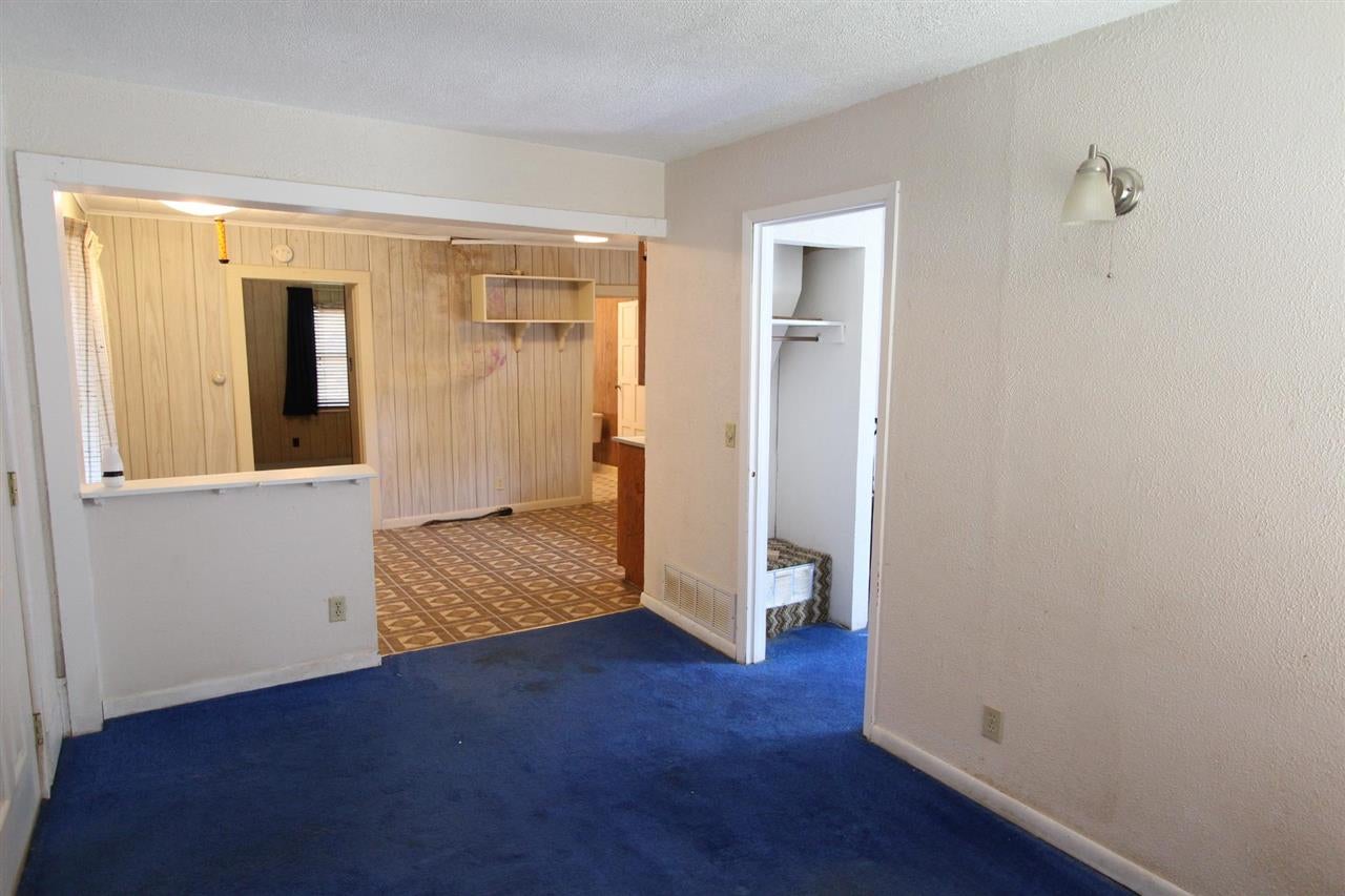 302 North Market Street Solon, IA 52333 - Photo 3 of 14 Gallery Image 3