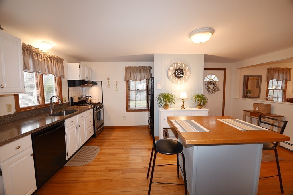 17 Keene Road Marshfield, MA 02050 - Photo 3 of 24 Gallery Image 3