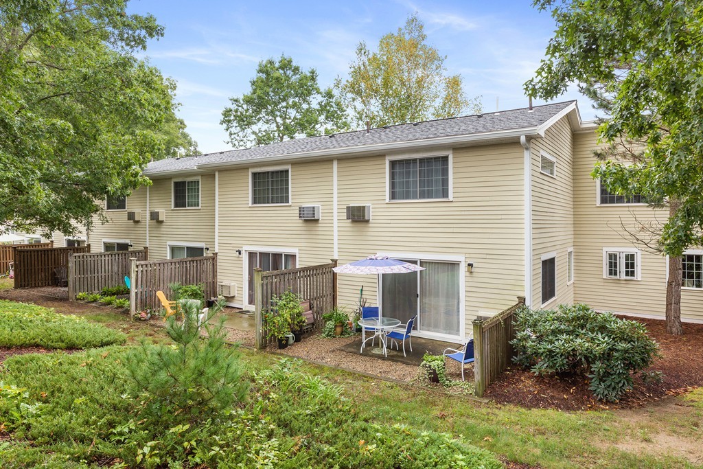 6 Nancy Road, Unit 4 Easton, MA 02375 - Photo 4 of 27 Gallery Image 4