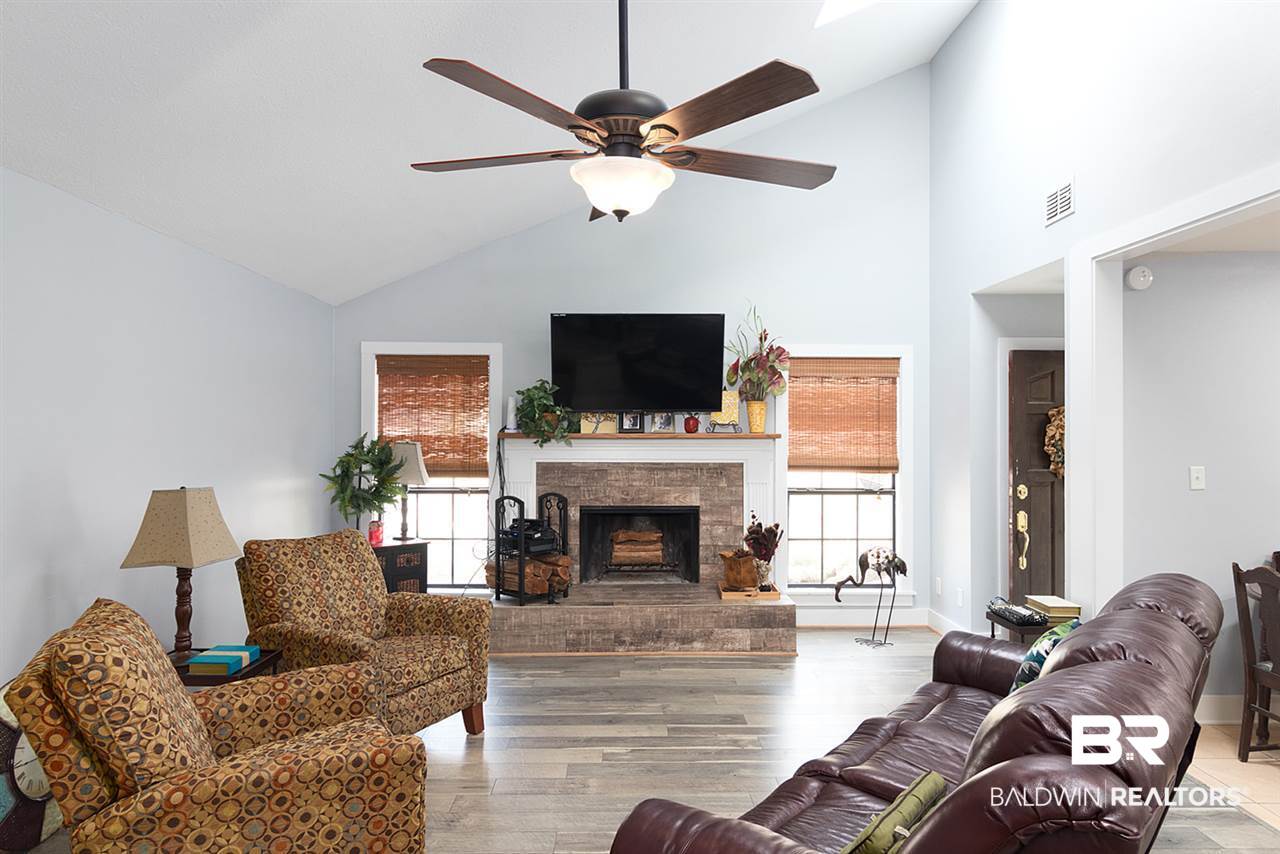 135 Michael Loop Daphne, AL 36526 - Photo 6 of 23