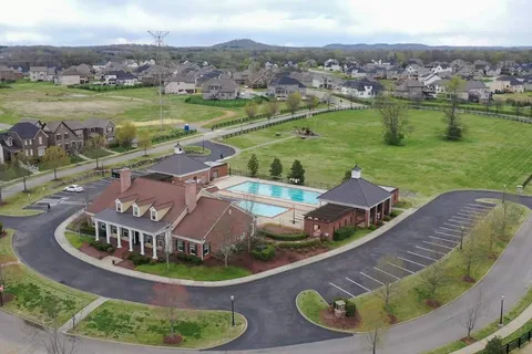 $338,800 | 1330 Halter Pk Drive, Gallatin, TN 37066