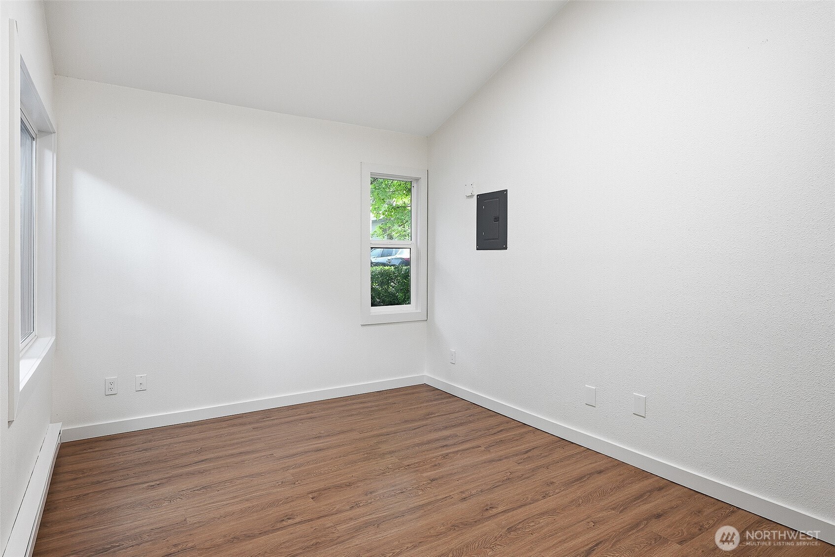 7901 196th Street Southwest, Unit 22 Edmonds, WA 98026 - Photo 17 of 34