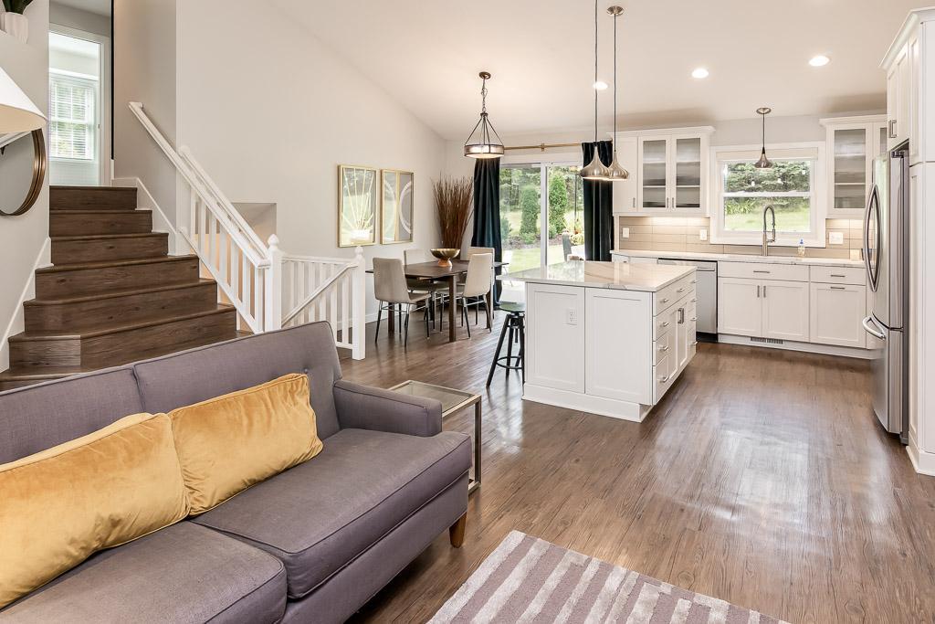 9624 Tree Farm Road Eden Prairie, MN 55347 - Photo 6 of 24 Gallery Image 6