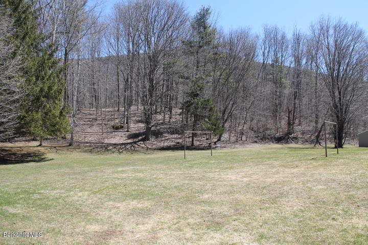 35 Stockbridge Road West Stockbridge, MA 01266 - Photo 4 of 23 IMG_3122