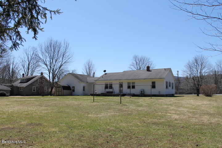 35 Stockbridge Road West Stockbridge, MA 01266 - Photo 5 of 23 IMG_3124