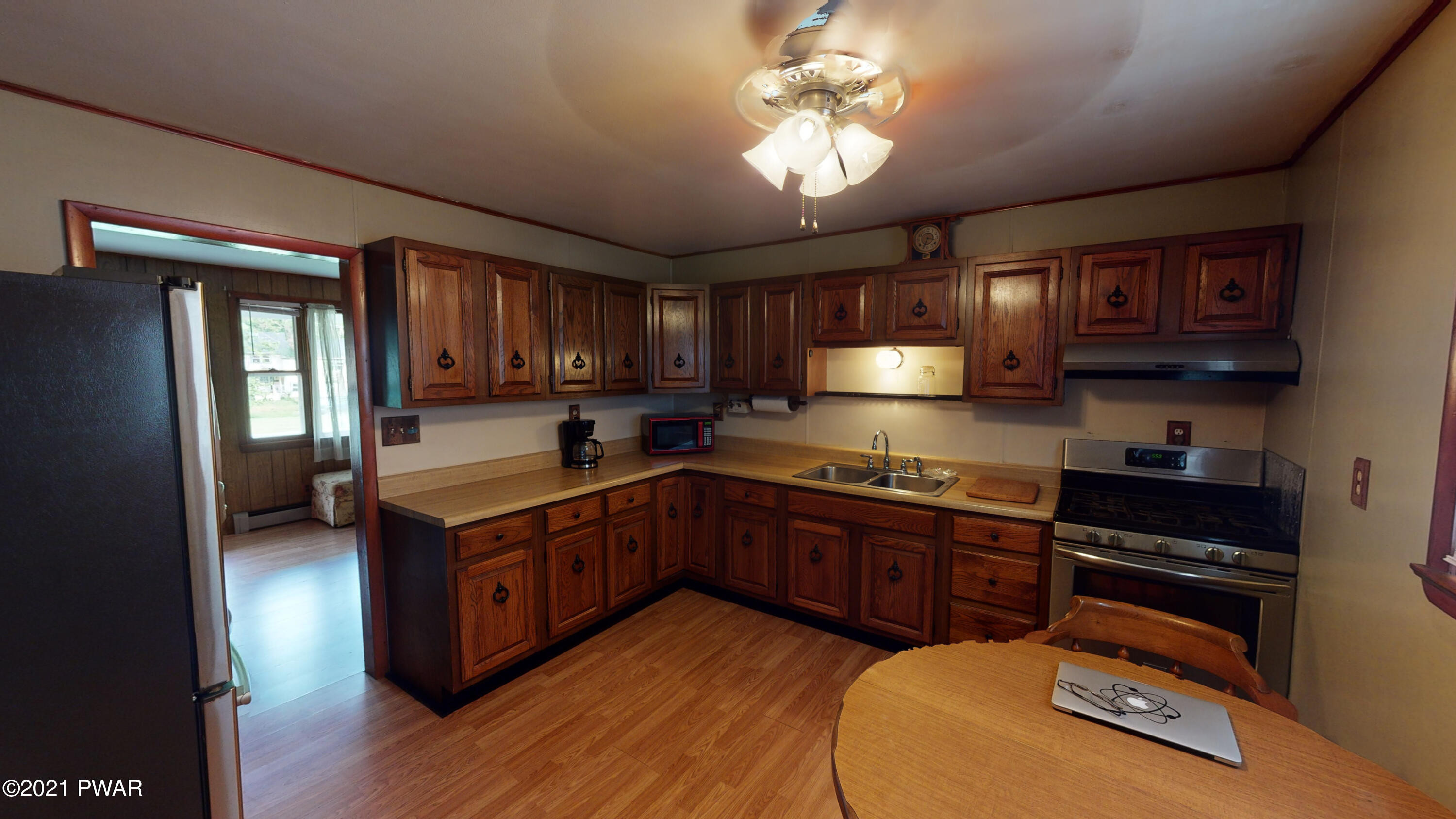 122 Moon Valley Road Milford, PA 18337 - Photo 8 of 41 Kitchen