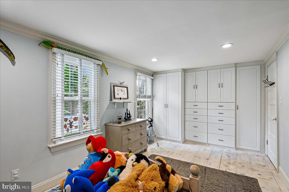 300 Magothy Bridge Road Pasadena, MD 21122 - Photo 67 of 117 Bedroom 3