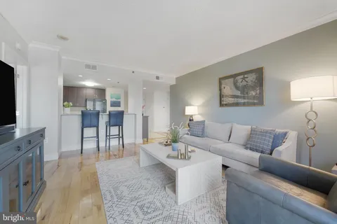 $350,000 | 777 7th Street Northwest, Unit 1124, Washington, DC 20001