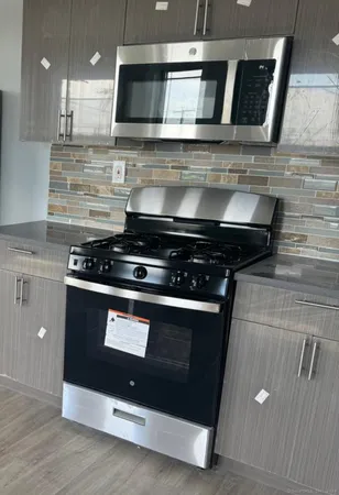 $2,450 | 455 East Main Street, Bridgeport, CT 06608