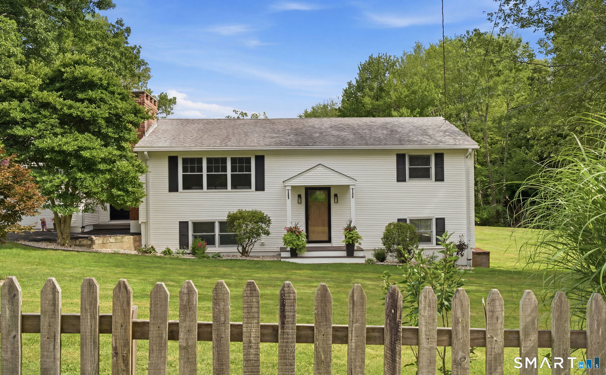 33 Jennings Lane Windham, CT 06280 - Photo 3 of 40