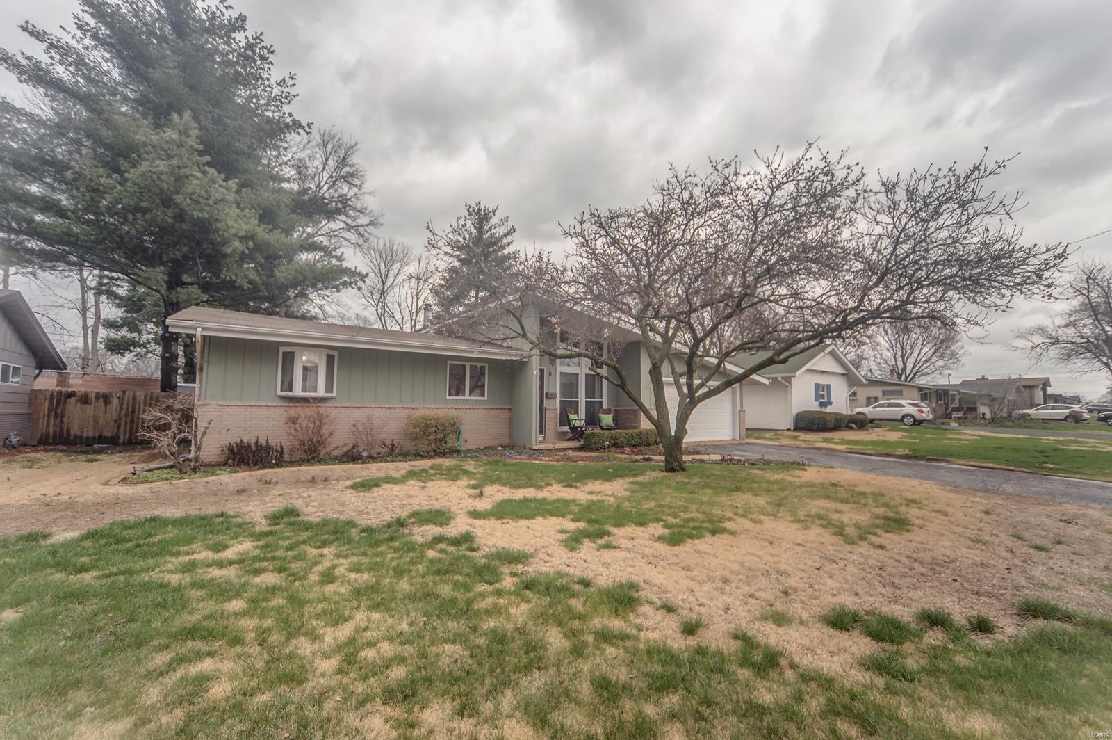 114 Ruth Drive O'Fallon, IL 62269 - Photo 3 of 36 Gallery Image 3