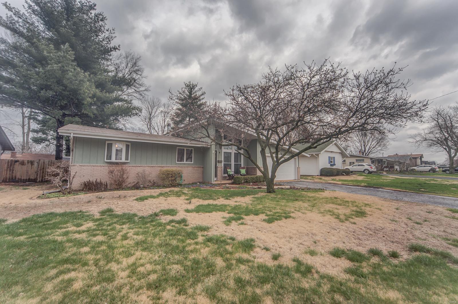 114 Ruth Drive O'Fallon, IL 62269 - Photo 4 of 36 Gallery Image 4