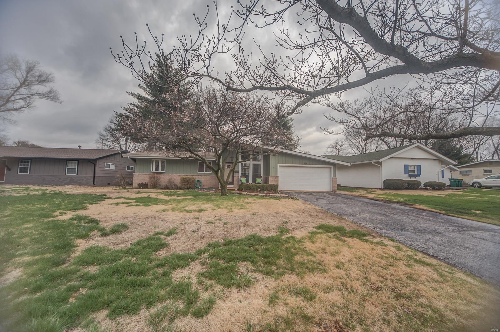 114 Ruth Drive O'Fallon, IL 62269 - Photo 5 of 36 Gallery Image 5