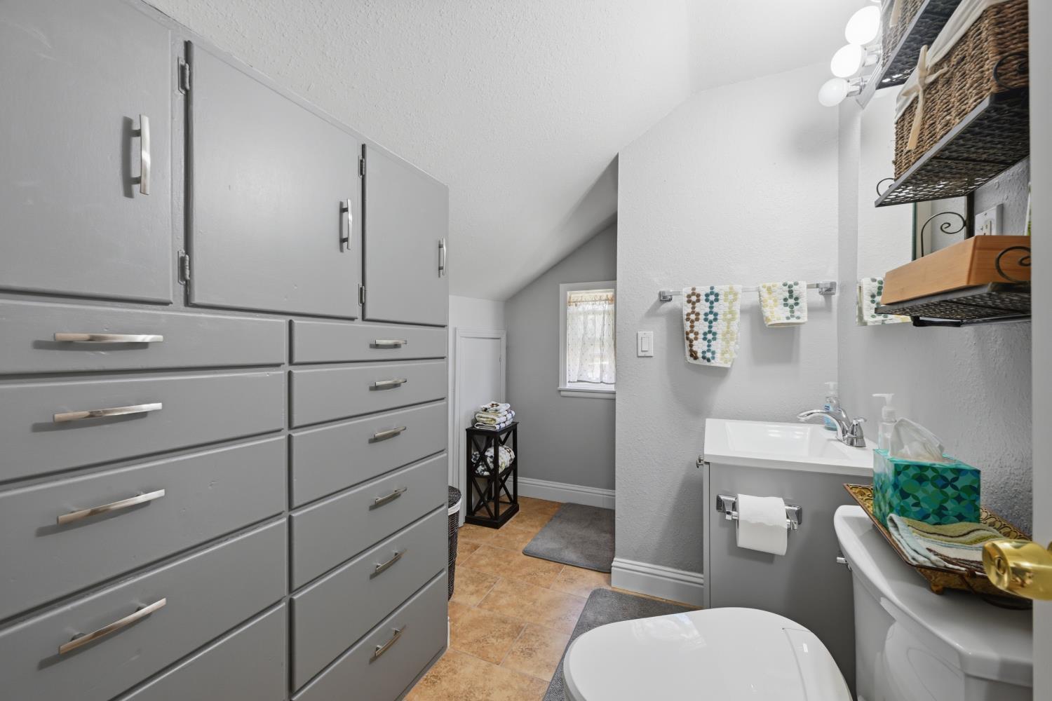 6948 Dry Creek Road Rio Linda, CA 95673 - Photo 31 of 64 Gallery Image 31