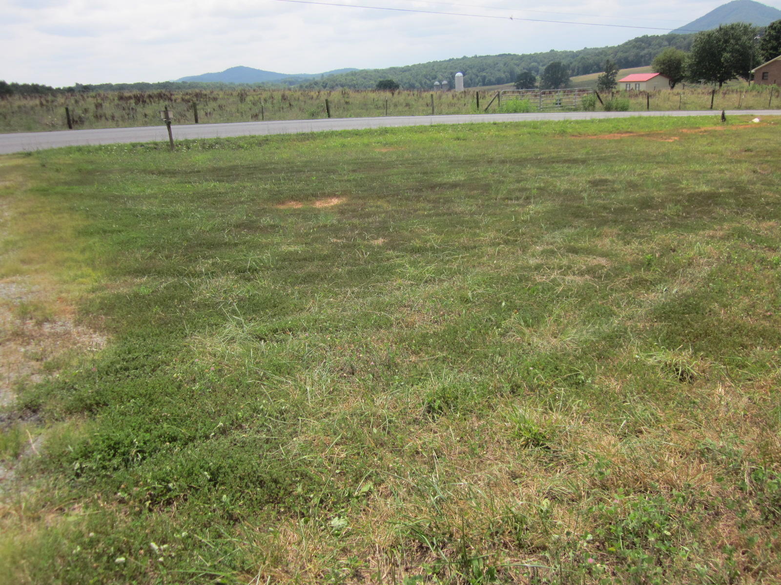 365 Ruritan Road Rocky Mount, VA 24151 - Photo 29 of 33 a view of an ocean and a yard