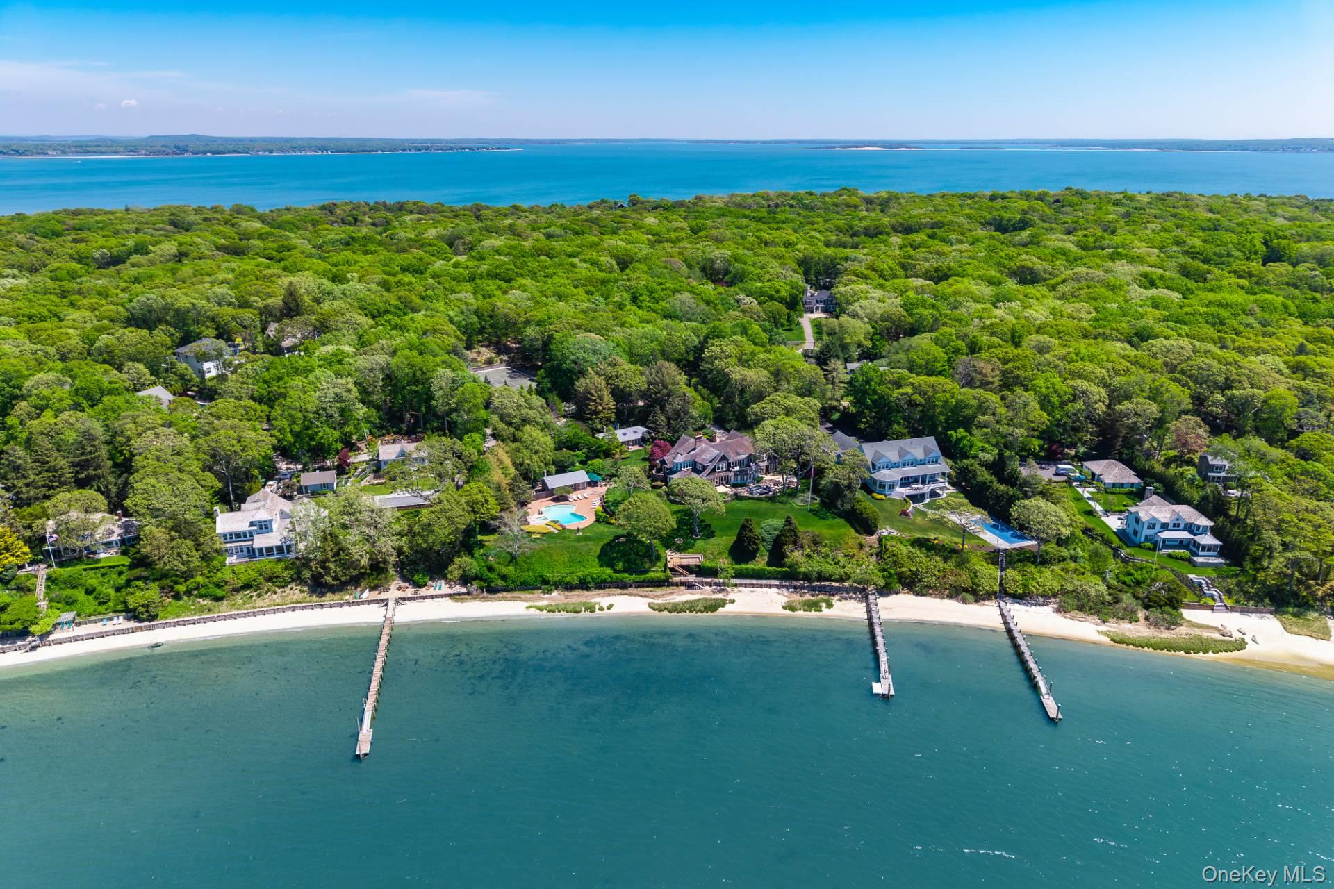 1350 West Cove Road Cutchogue, NY 11935 - Photo 4 of 49 Tennis, Putting Green, Cottage & More