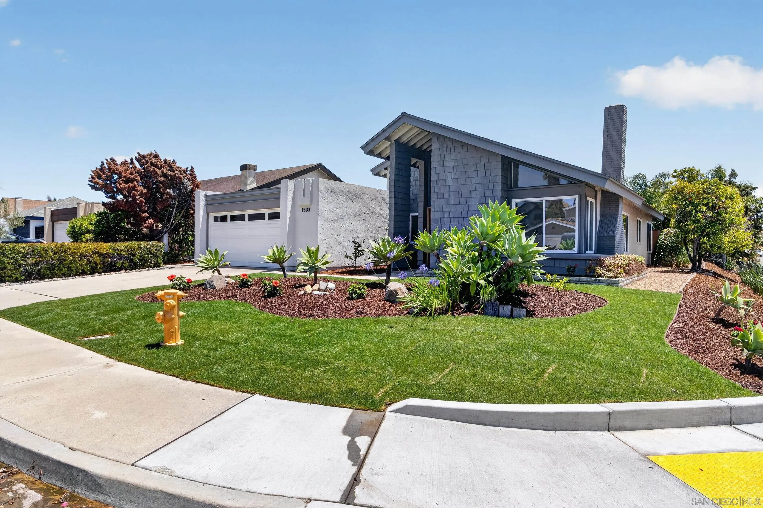 1503 Tucker Lane Encinitas, CA 92024 - Photo 4 of 50