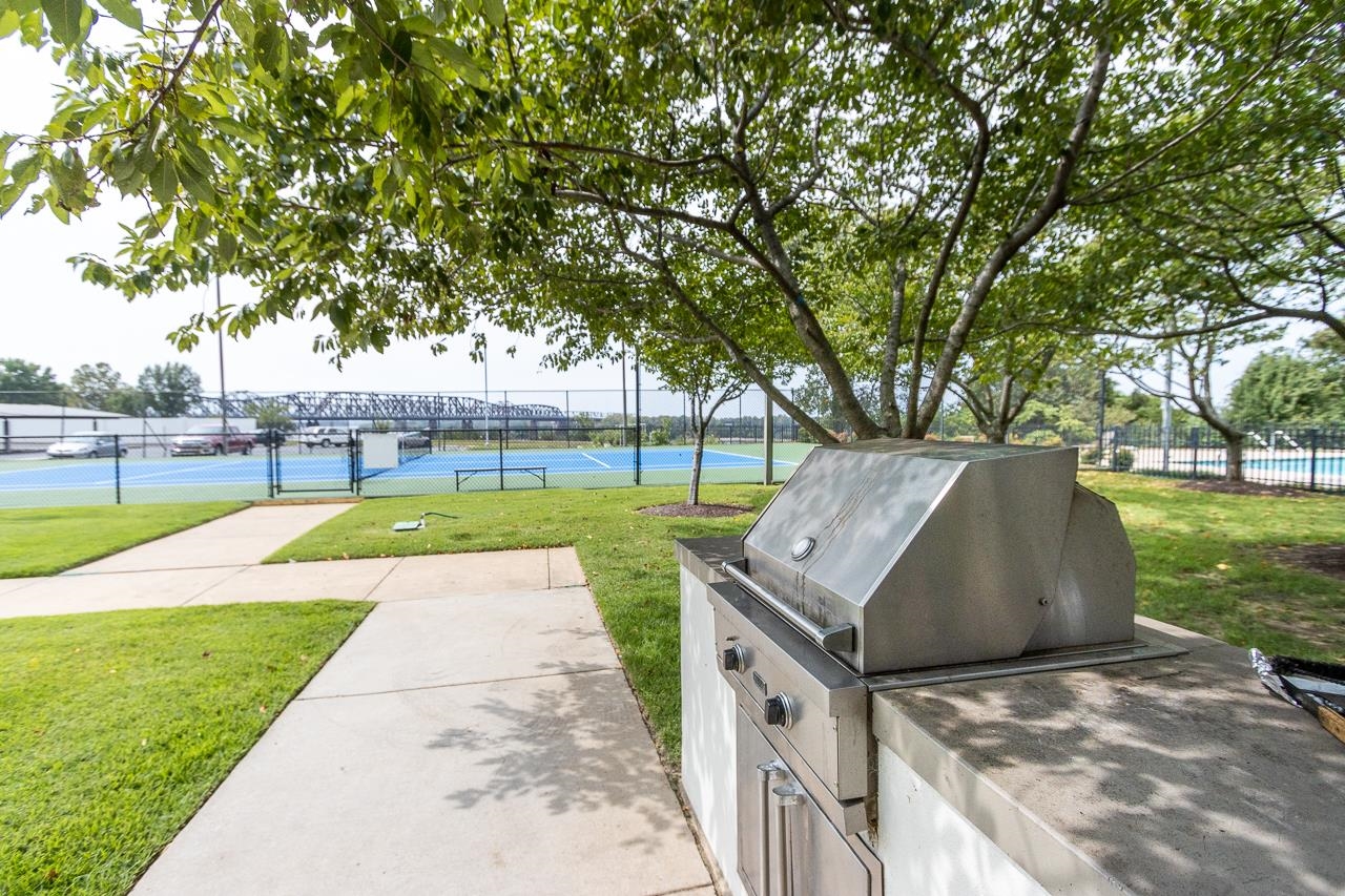 655 Riverside Drive, Unit 708B Memphis, TN 38103 - Photo 21 of 24