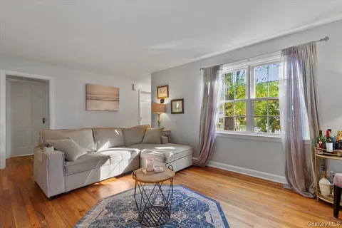 $750,000 | 150 Parkview Place, Mount Kisco, NY 10549