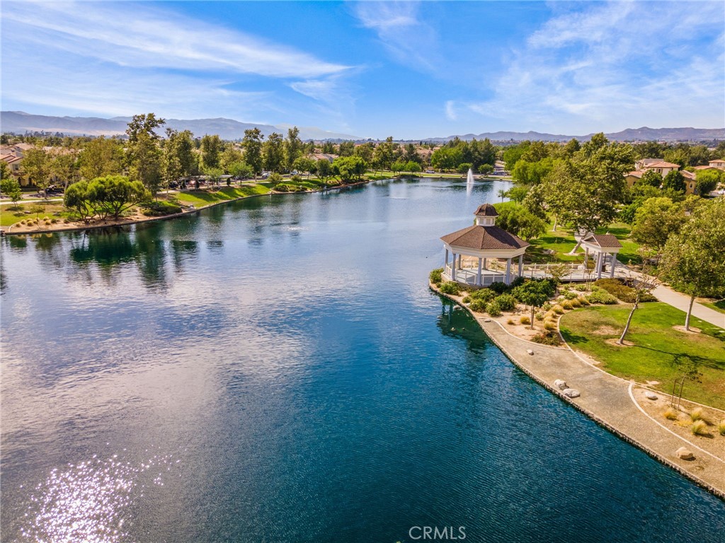 40166 Medford Road Temecula, CA 92591 - Photo 63 of 66 Harveston lake