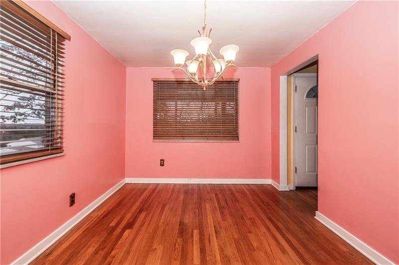 8101 Peebles Road Pittsburgh, PA 15237 - Photo 7 of 25 Dining Room 13x10