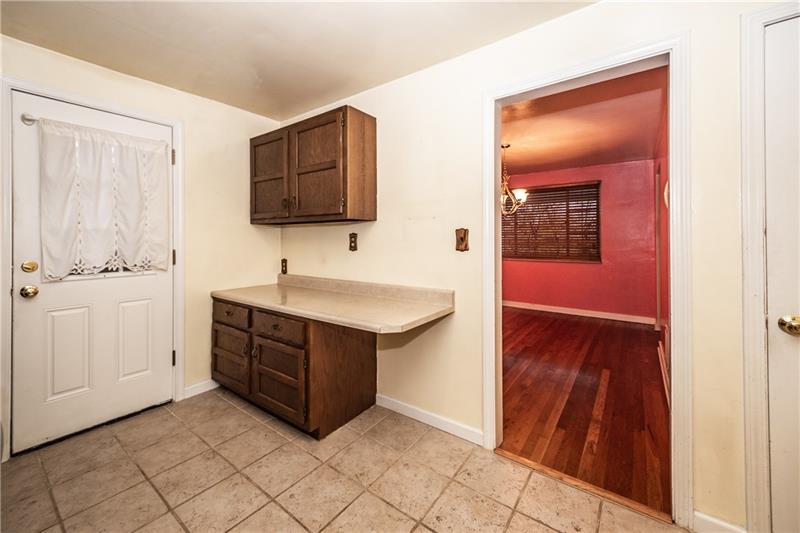 8101 Peebles Road Pittsburgh, PA 15237 - Photo 10 of 25 Kitchen 13x8
