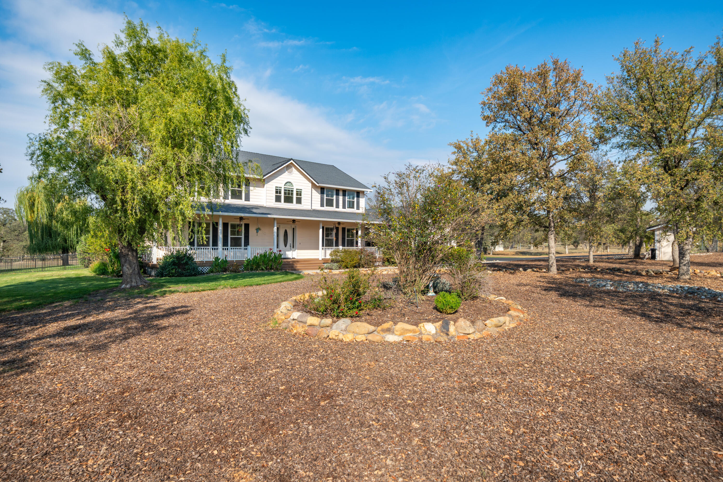 8180 Whispering Oaks Road Redding, CA 96002 - Photo 95 of 100 EASY CARE YARD