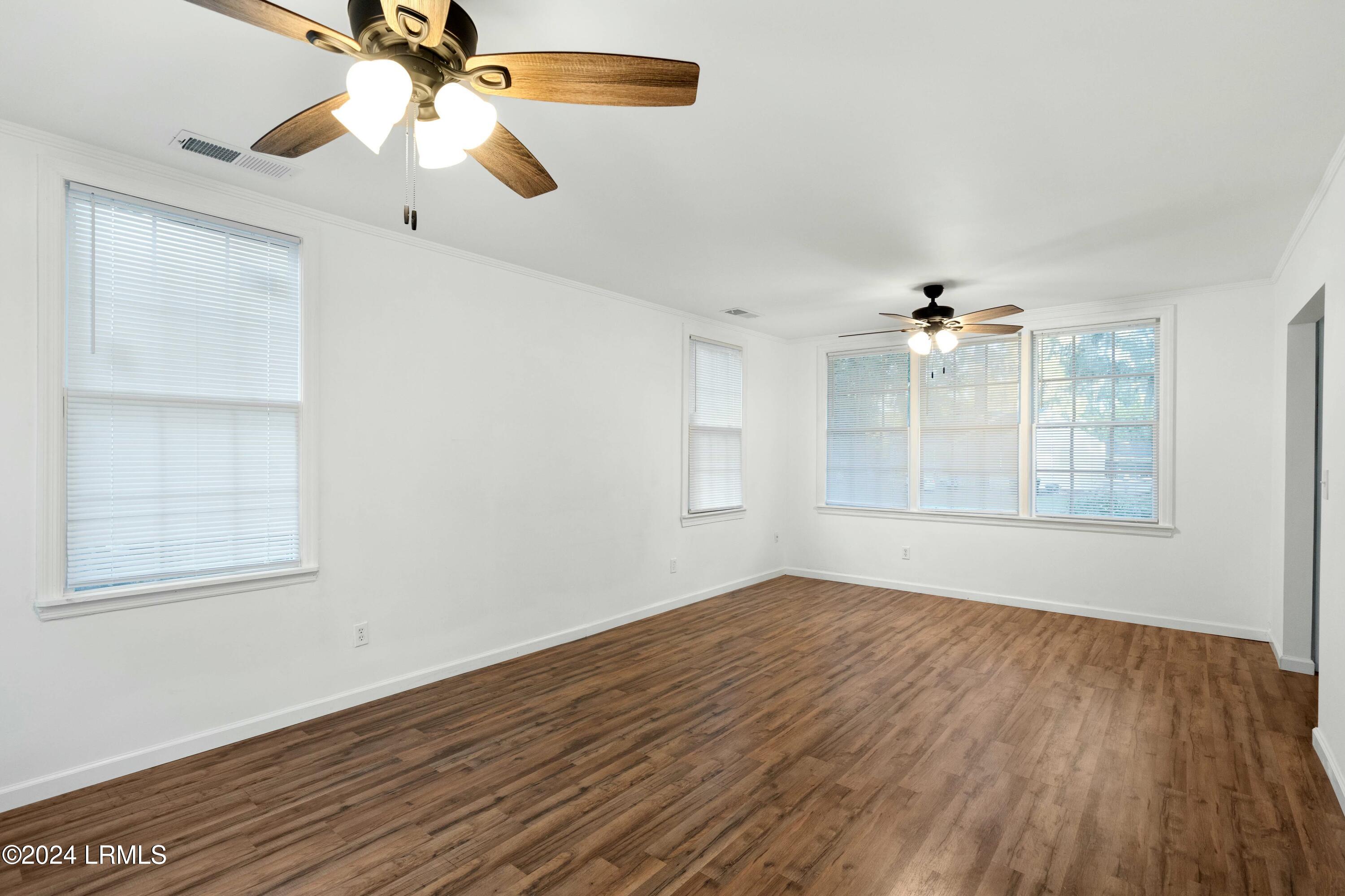 2002 Roper Street Beaufort, SC 29902 - Photo 12 of 48 tempImaged5x4sT