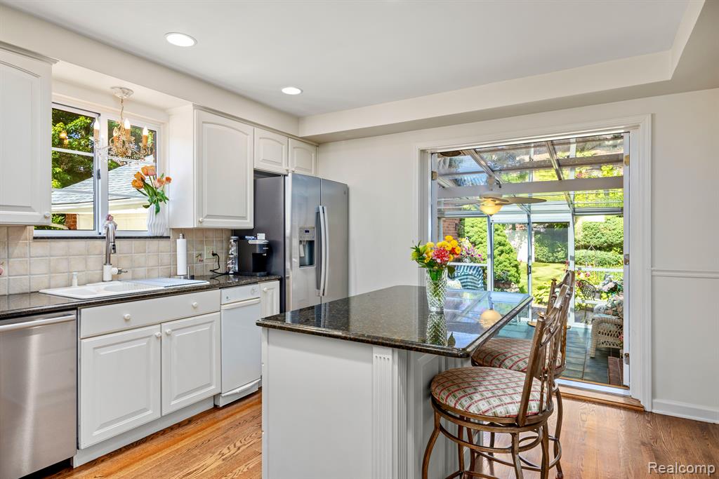 1020 Yorkshire Road Grosse Pointe Park, MI 48230 - Photo 15 of 83