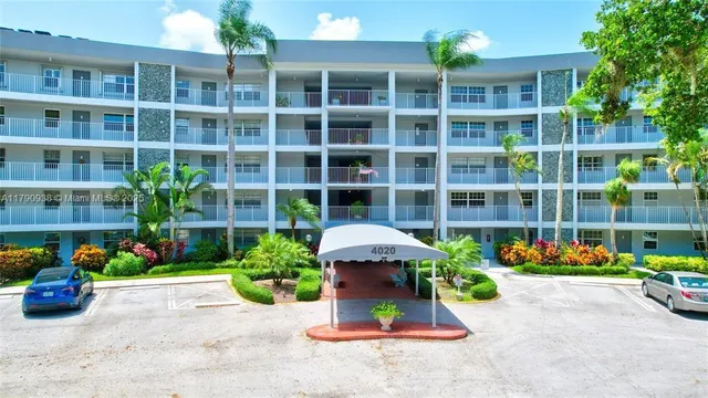 $355,000 | 4020 West Palm Aire Drive, Unit 204, Pompano Beach, FL 33069