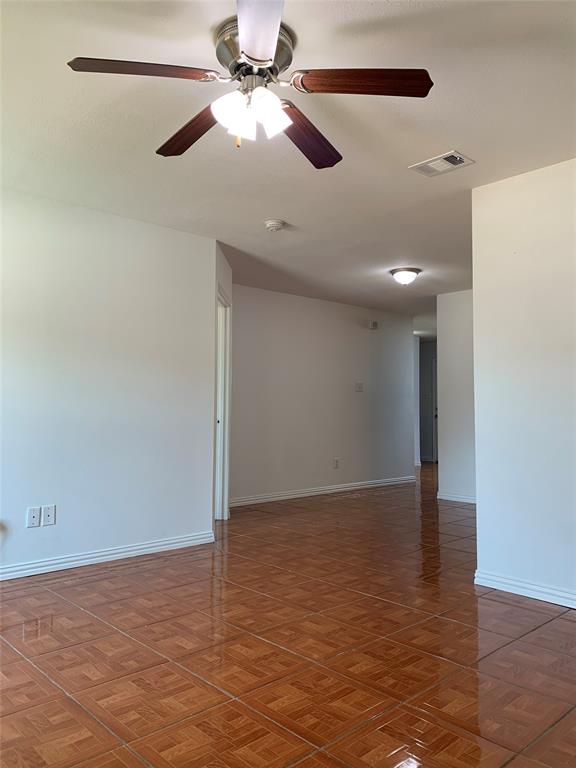 3541 Toronto Street Dallas, TX 75212 - Photo 3 of 22 Gallery Image 3