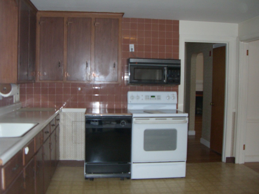 16 College Road Burlington, MA 01803 - Photo 3 of 12 Gallery Image 3