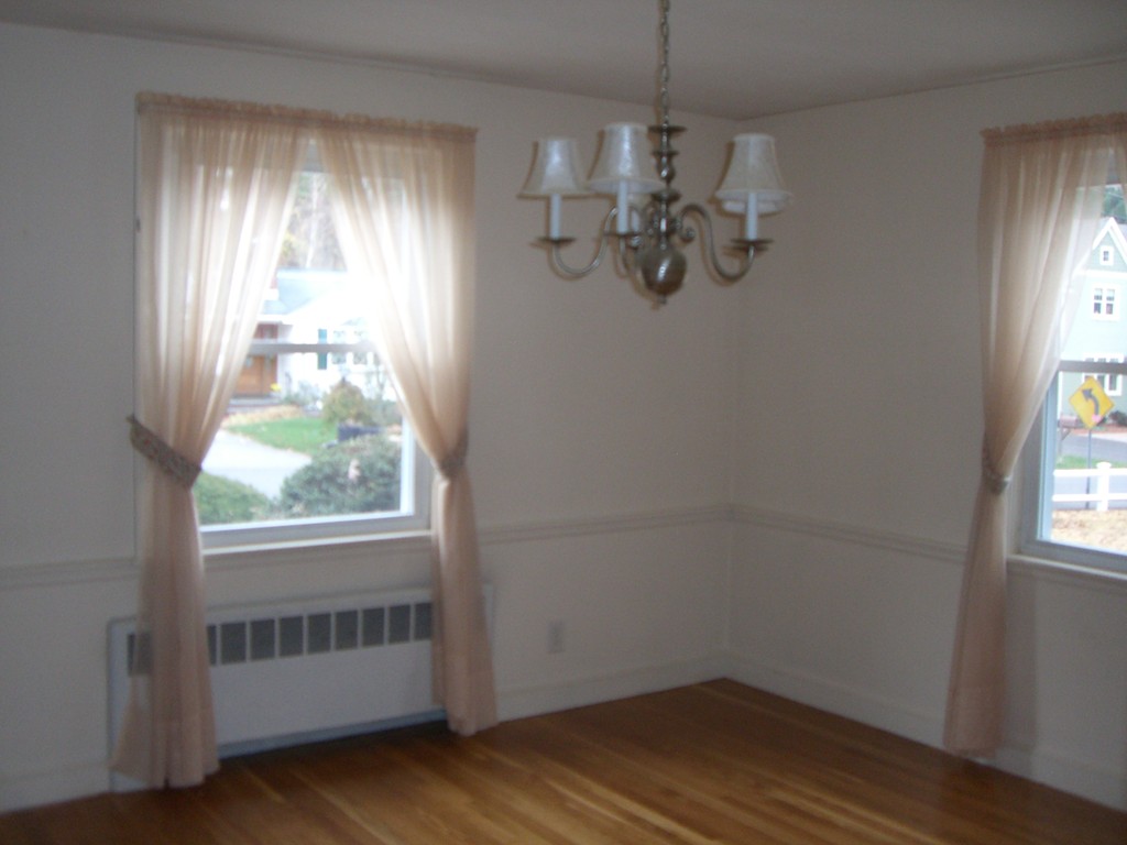 16 College Road Burlington, MA 01803 - Photo 5 of 12 Gallery Image 5