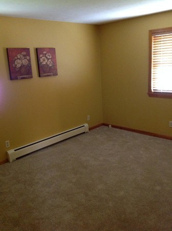 8 Broughton Road Worcester, MA 01607 - Photo 12 of 21 Gallery Image 12