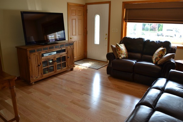 8 Broughton Road Worcester, MA 01607 - Photo 7 of 21 Gallery Image 7