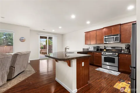 $650,000 | 7913 152nd St Court East, Puyallup, WA 98375