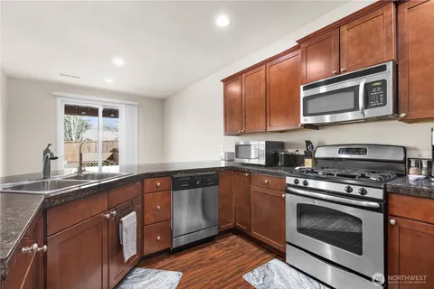 $650,000 | 7913 152nd St Court East, Puyallup, WA 98375