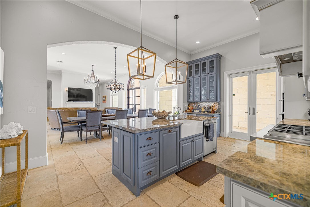 146 Chavez Way Port O'Connor, TX 77982 - Photo 8 of 45