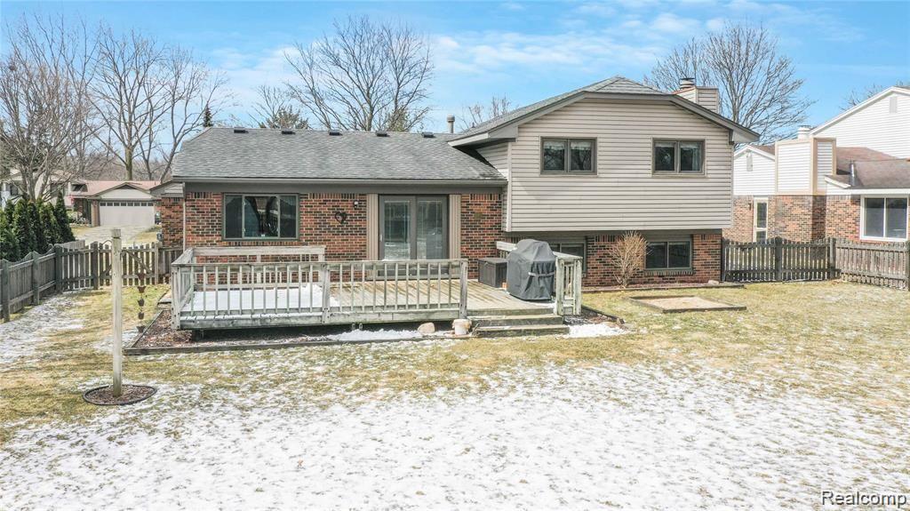 5210 Timber Ridge Trail Clarkston, MI 48346 - Photo 8 of 40 DJI_0314.JPG