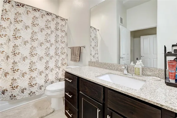 $204,900 | 2400 Louis Henna Boulevard, Unit 305, Round Rock, TX 78664