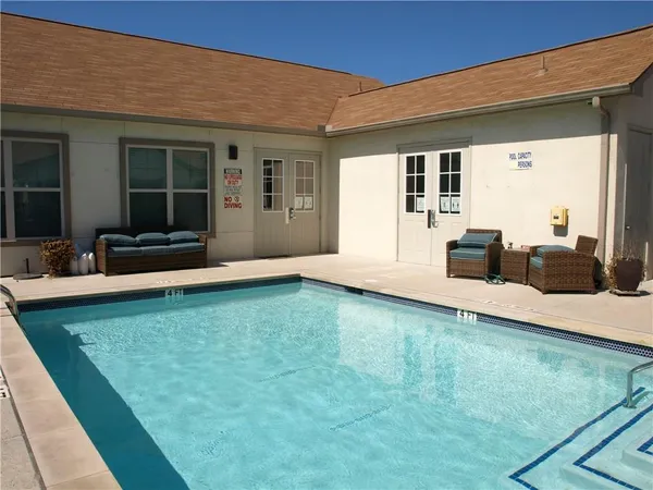 $204,900 | 2400 Louis Henna Boulevard, Unit 305, Round Rock, TX 78664