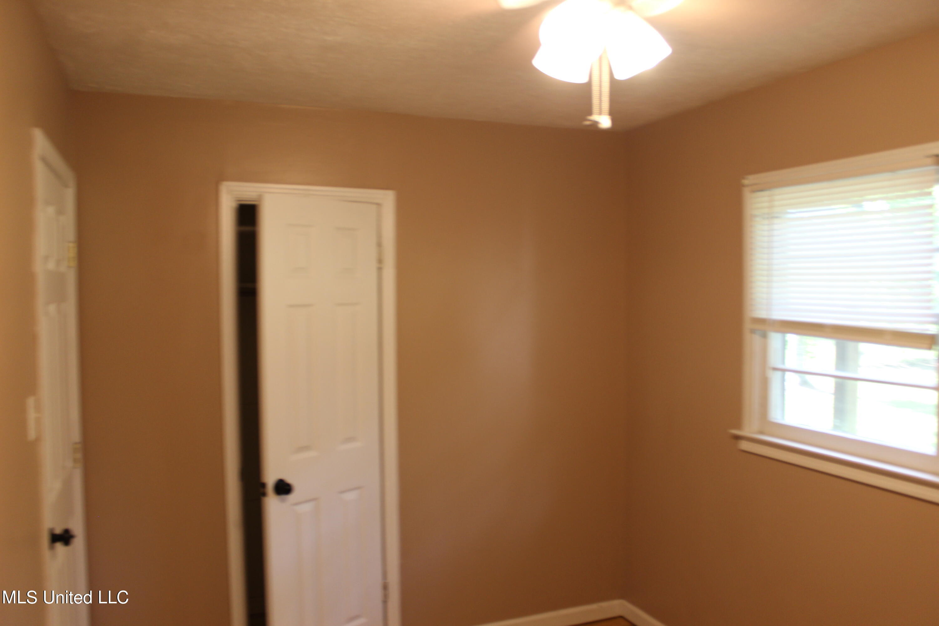 3808 Fieldworth Road Moss Point, MS 39562 - Photo 12 of 17 IMG_0709