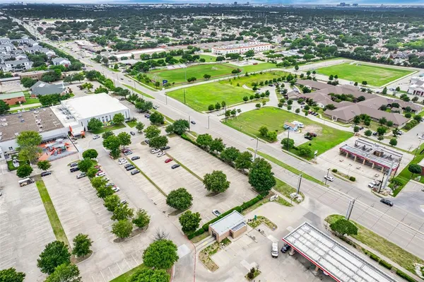 a view of a yard
