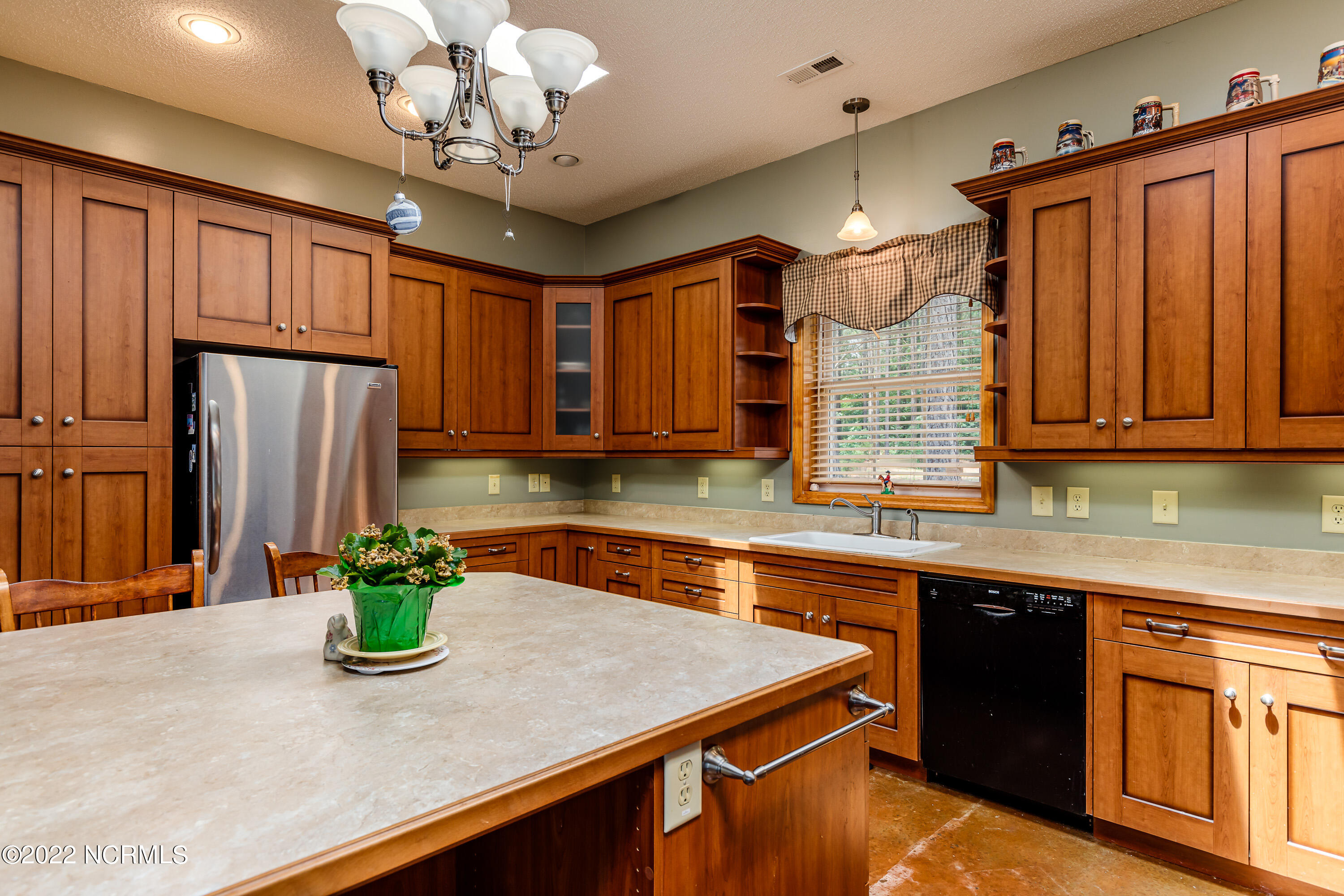 616 Winford Road Eagle Springs, NC 27242 - Photo 20 of 59 616winford-14