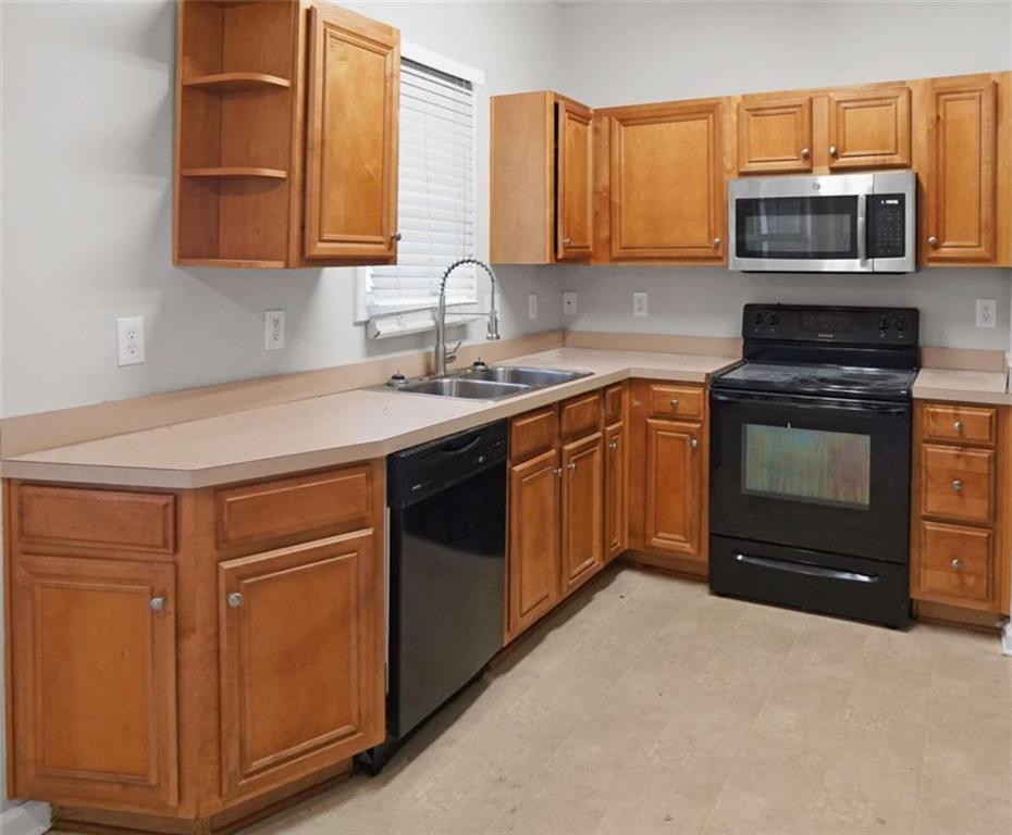 2555 Flat Shoals Road, Unit 404 South Fulton, GA 30349 - Photo 3 of 18