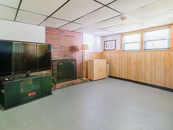 63 Como Road Boston, MA 02136 - Photo 12 of 20 Gallery Image 12