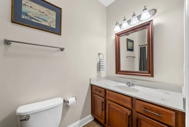 a view of a chandelier fan and a chandelier fan