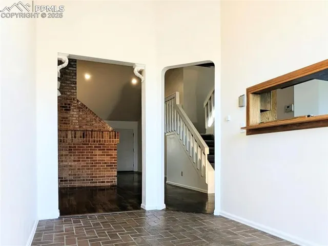 a view of an entryway