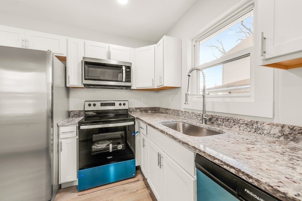 19 High Street Ware, MA 01082 - Photo 16 of 40